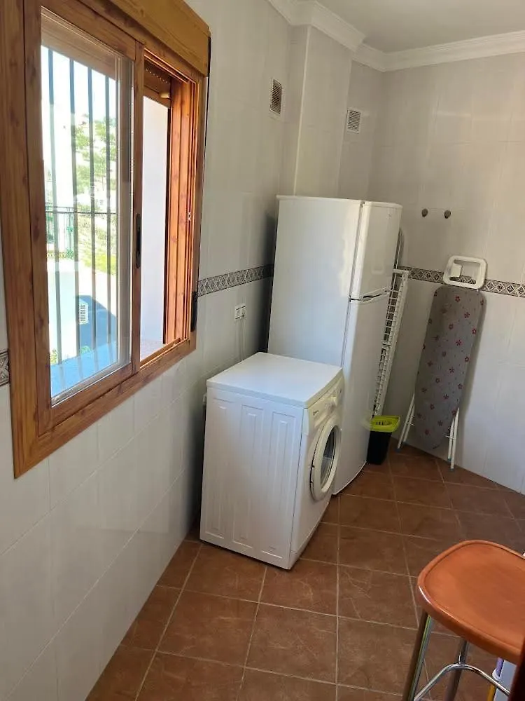 Casa Amplia Con Terraza En La Vinuela Villa Holiday home